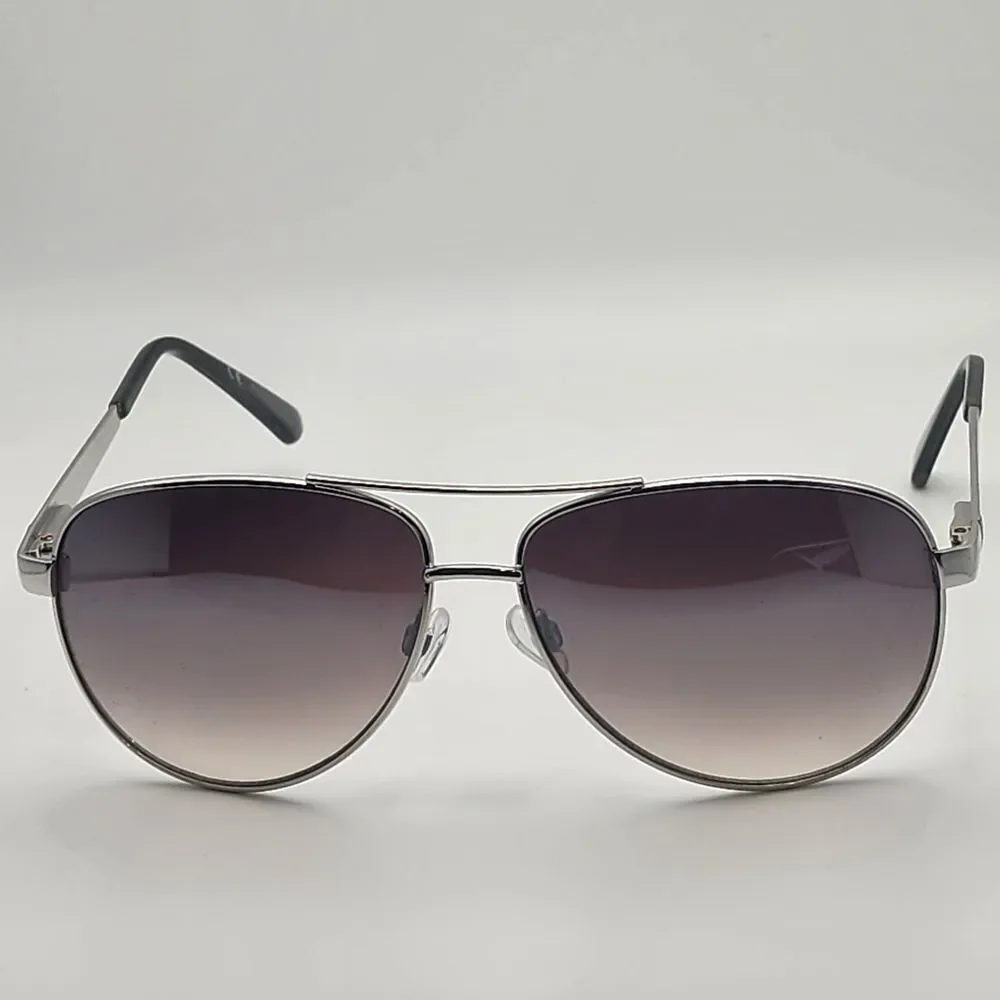 Foster Grant Asher Silver & Black Aviator Sunglasses